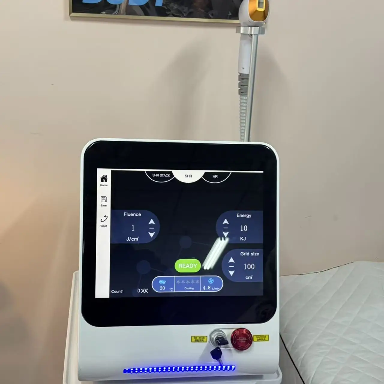 آلة إزالة الشعر بالليزر ديود 3 الطول الموجي 755nm 808nm 1064nm 4000W إزالة الشعر الدائم غير مؤلم CE