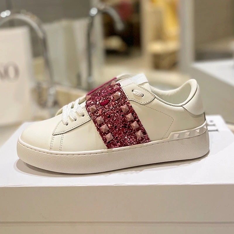 

2026 New Riveted White Shoes Women's Color-blocking Splicing Versatile Athleisure Board Shoes Single Shoes Trendy Men