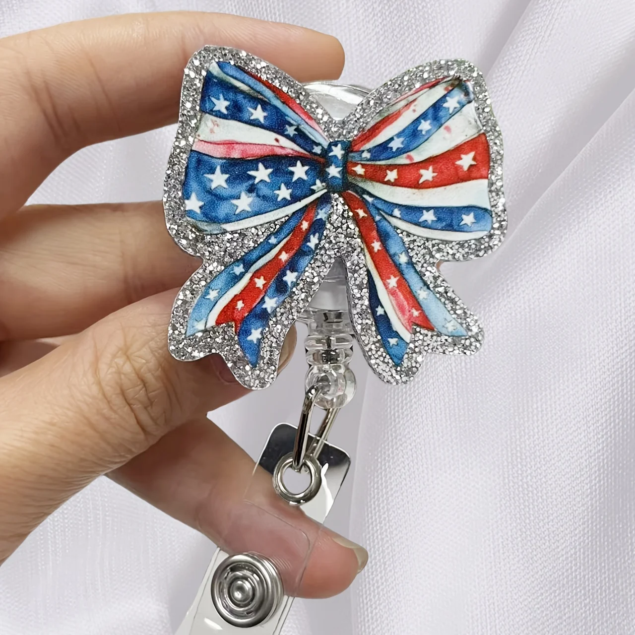 

1ps Independence Day pentagram flashing retractable badge scroll, acrylic name badge clip, suitable for nurses, jobs, volunteers, office workers