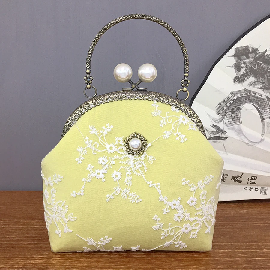 Fashion Lace Clip Shell Clutch Bag for Women Design Dinner Handbags Metal Embroidered Bride Wedding Party Chains Crossbody Bag