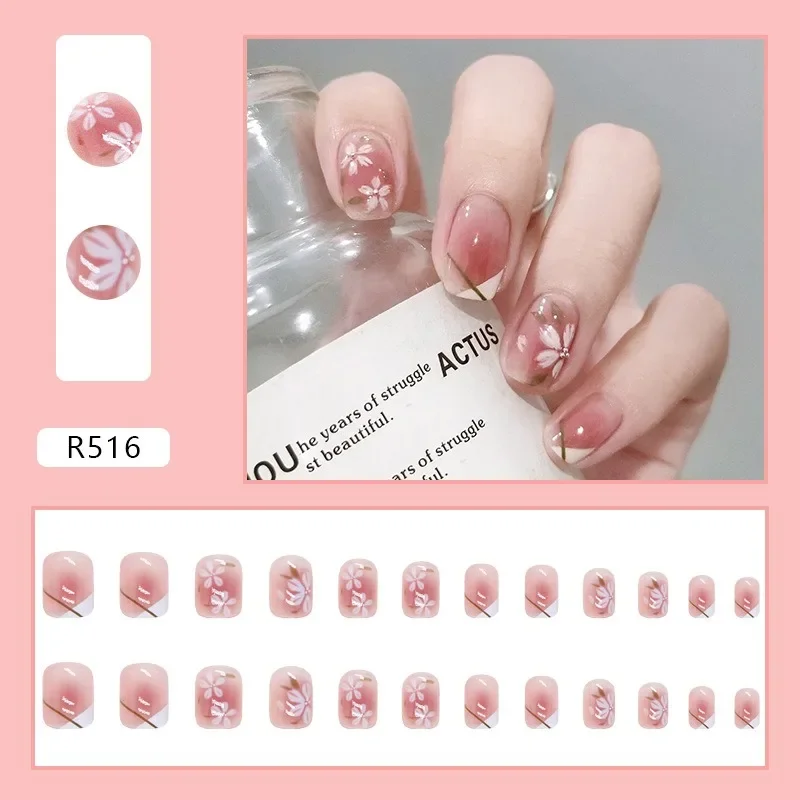 24pcs Cute Star Printed Design Fake Nail Short Square Faux Ongles Manicure Nail Stickers Press on Nail Tips Gradient False Nails