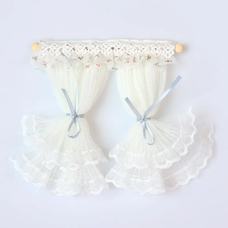 ม่านลูกไม้จำลองขนาดเล็กสำหรับบ้านตุ๊กตา 1 ชิ้น รุ่น 1/12 ของตกแต่งฉากขนาดจิ๋วสำหรับห้องนอน ห้องนั่งเล่น บ้านตุ๊กตา