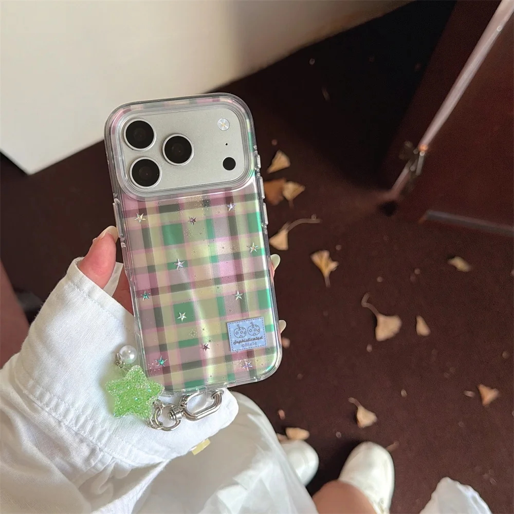Kawaii Checkered Grid Phone Case For iPhone 14 15 16 17 18 Pro Max Sparkle Star Print Shell With Glitter Star Bead Chain Cover