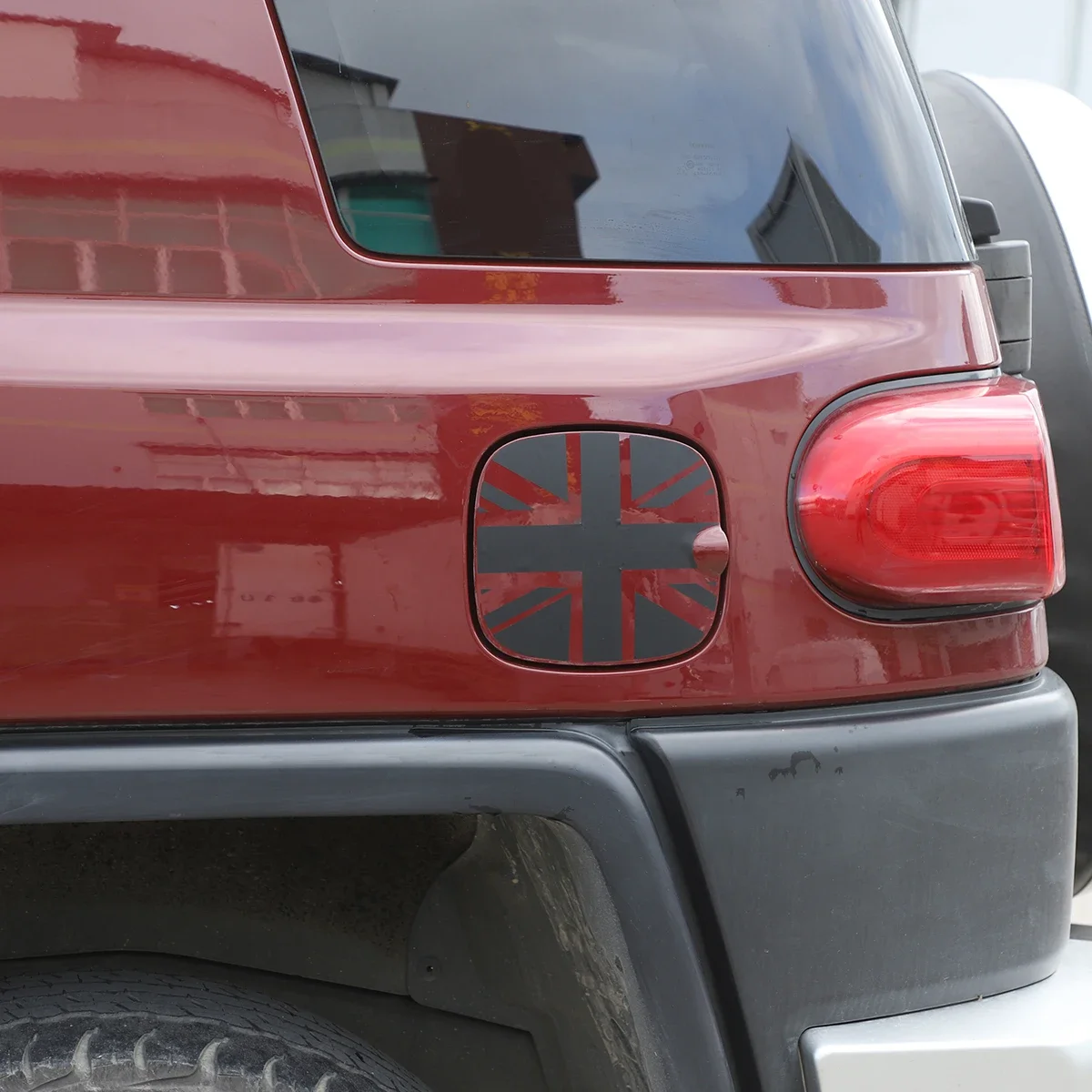 

Для Toyota FJ Cruiser 2007-2021 ПВХ черная автомобильная крышка топливного бака, пленка с цветком, наклейки на крышку топливного бака, аксессуары для модификации автомобиля