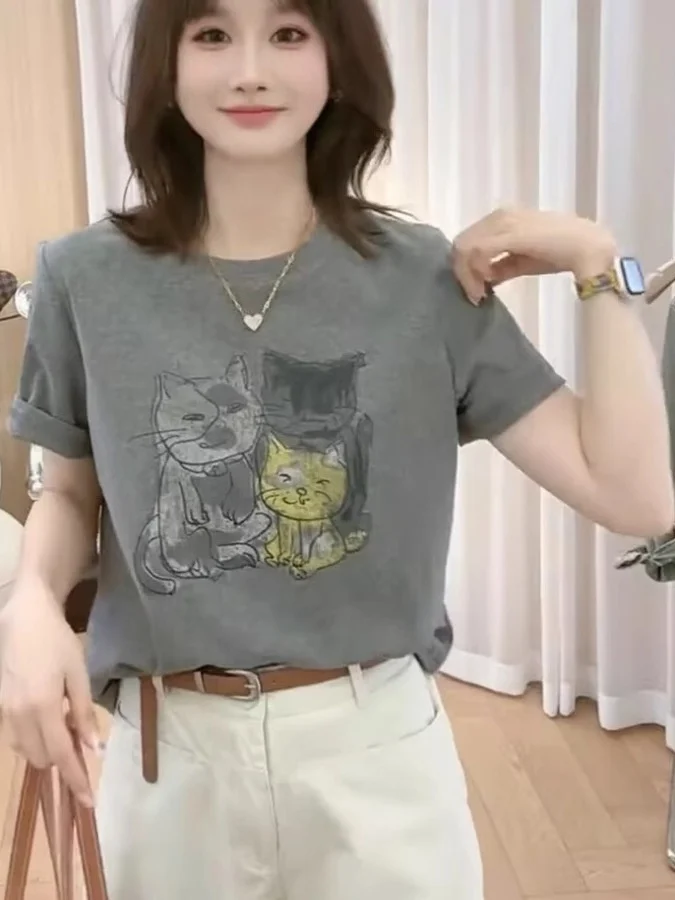 

Женская летняя футболка с круглым вырезом и короткими рукавами с мультяшным принтом, повседневная, универсальная, модная, свободного кроя, визуально стройнящая фигуру