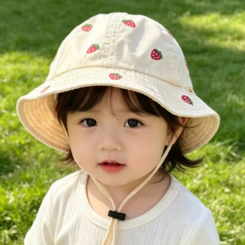 

Summer Baby Fisherman Hat Cute Strawberry Embroidery Wide Brim Sun Hat for Girls Boys Adjustable Chin Strap Beach Cap