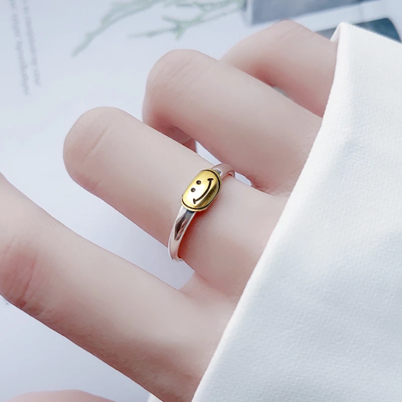 

Мини-Кольцо женское из серебра 925 пробы, с улыбкой