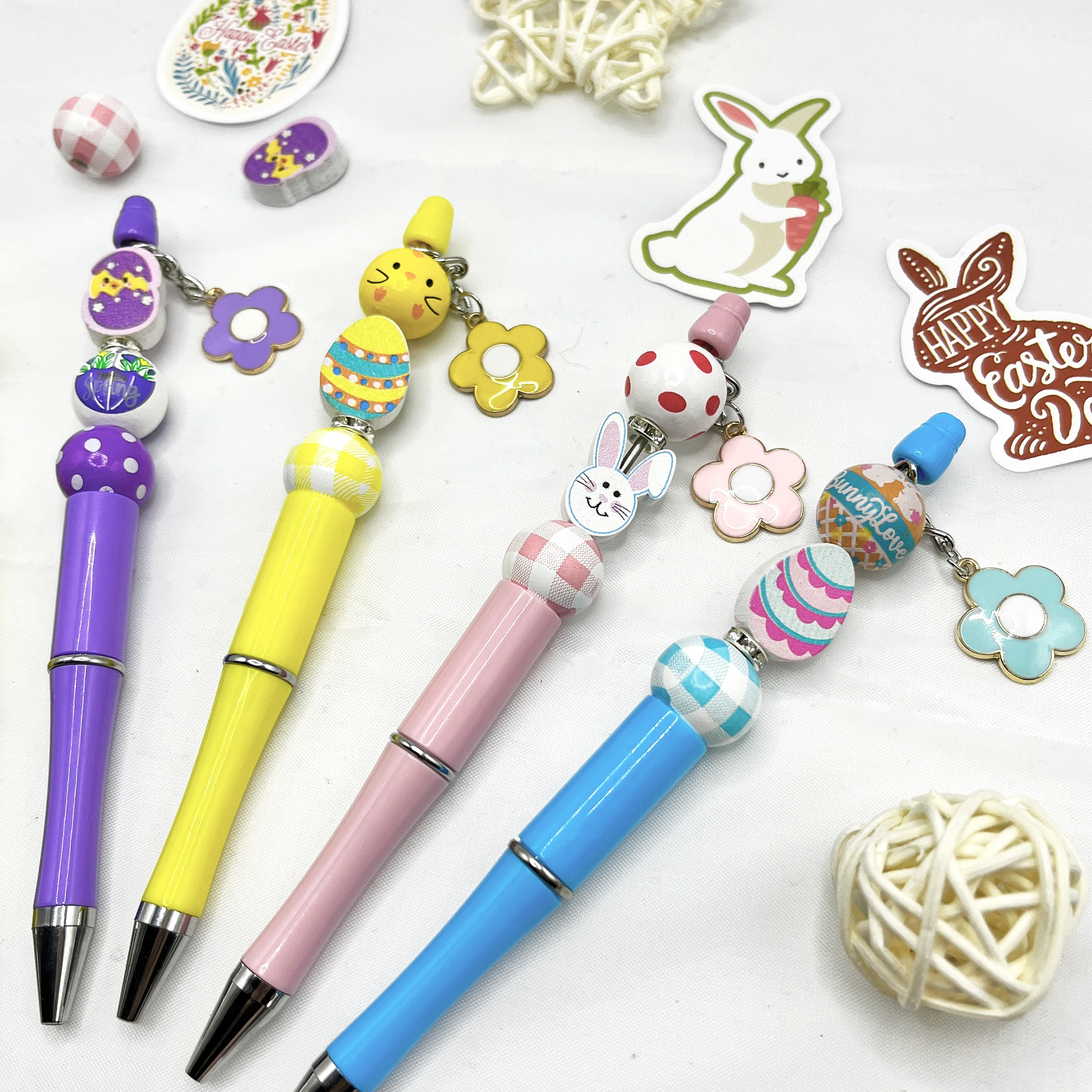 8PCS New Colorful Easter Bunny Broken Egg Chicken Easter Egg Theme DIY Beaded Ballpoint Pen&Wooden Bead Set，Office&Study Supply