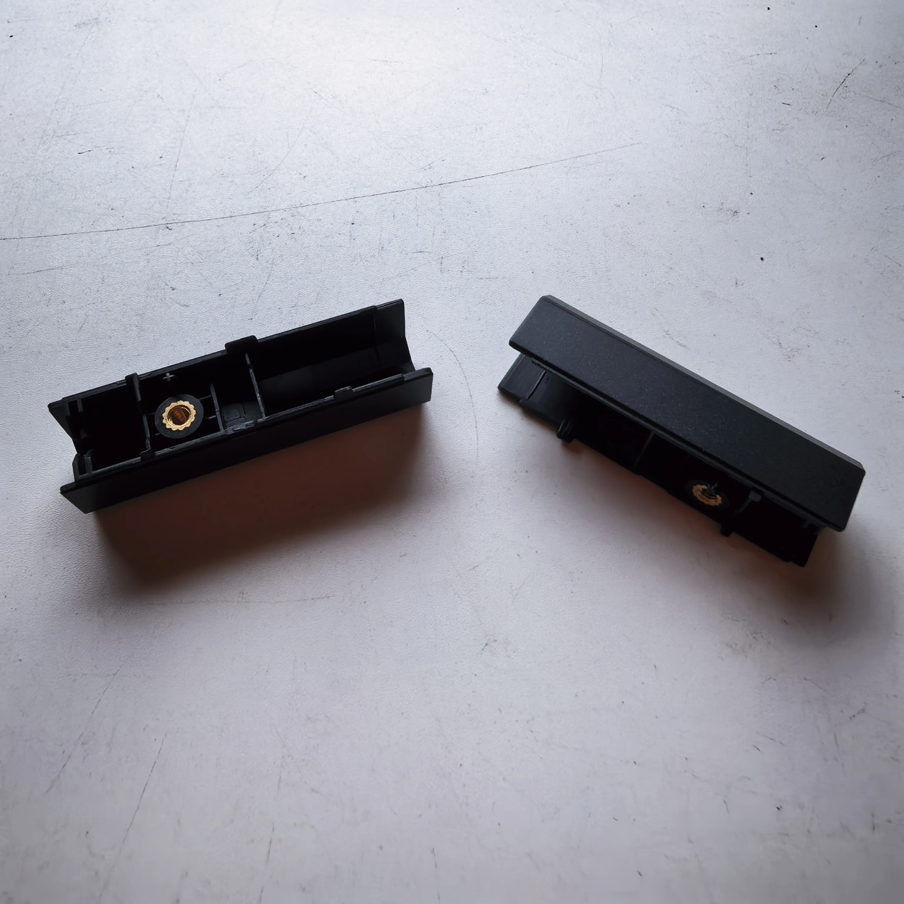 New laptop lcd hinge cover for GIGABYTE  GAMING A18 GA83H