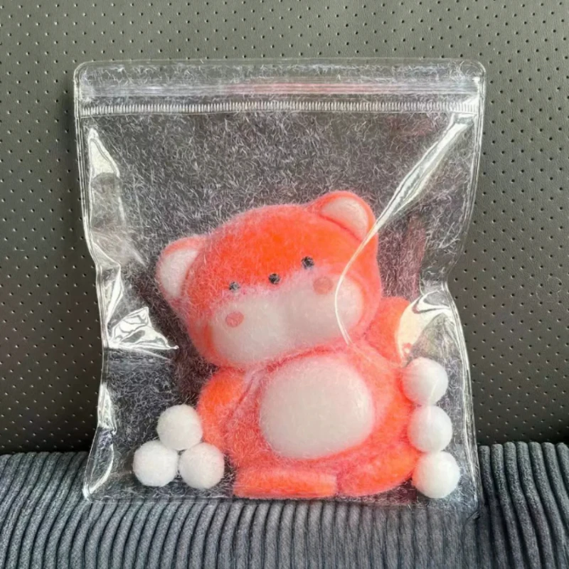 フワフワアカギツネソフトスクイーズおもちゃかわいい低反発ストレスリリーフおもちゃ新しいかわいい漫画動物人形ストレスを軽減誕生日ギフト