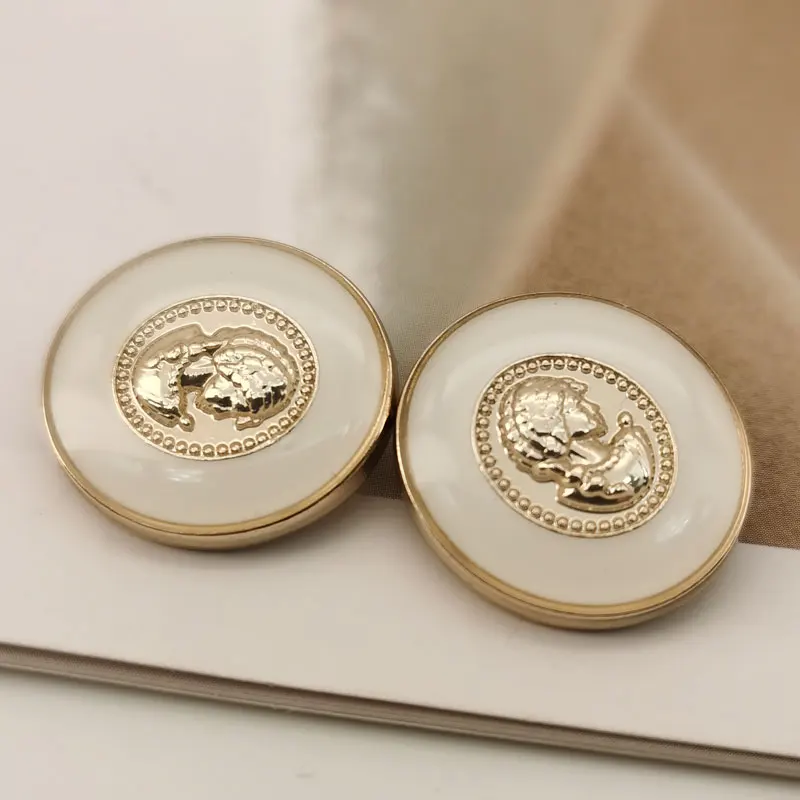 Ovale High-End glatte Gold Metall knöpfe für Kleidung Mantel Näh zubehör Näh knöpfe DIY Individuation Knöpfe neue 6 stücke – Detail 2