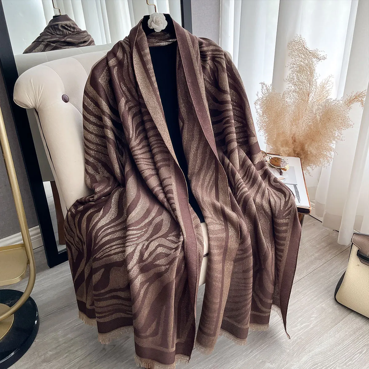 

Женский шарф из искусственного кашемира с леопардовым принтом, тонкий легкий универсальный шаль, одеяло с кондиционером, роскошная золотая нить