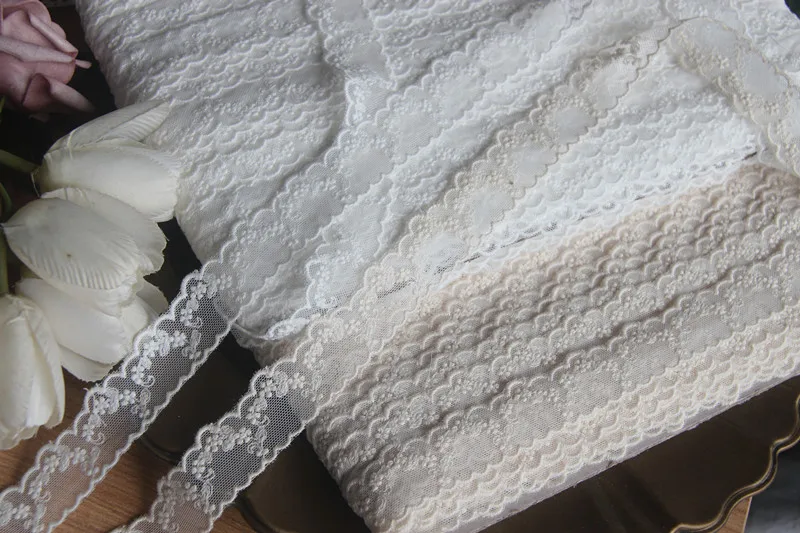 5yards/lot 2.5cm Off-White/beige Cotton Mesh lace trim Flower embroidered lace accessories DIY decorative Fabric X1122