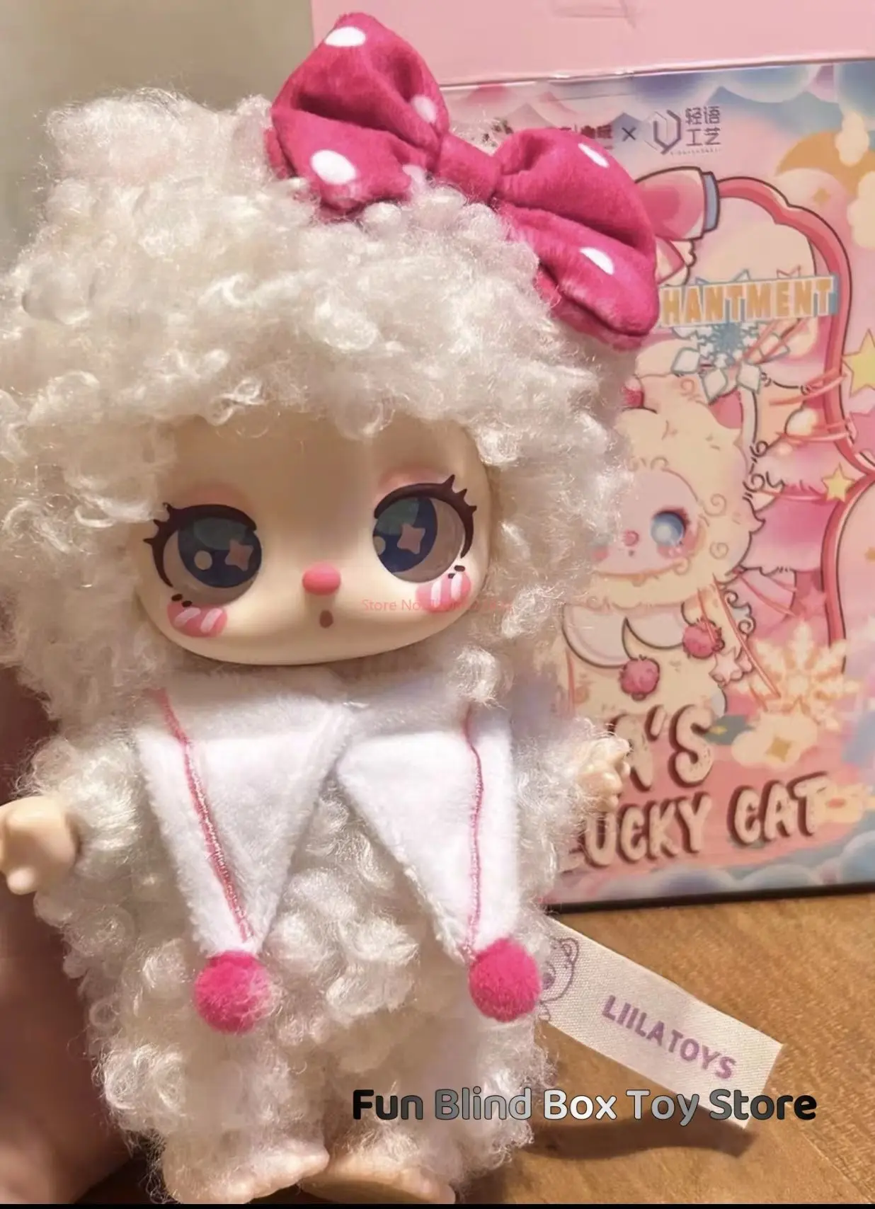 オリジナル Liila 猫 V3 ブラインドボックス第三世代アニメフィギュアビニール人形ミステリーボックストレンディプレイデスクトップ飾りサプライズ gif
