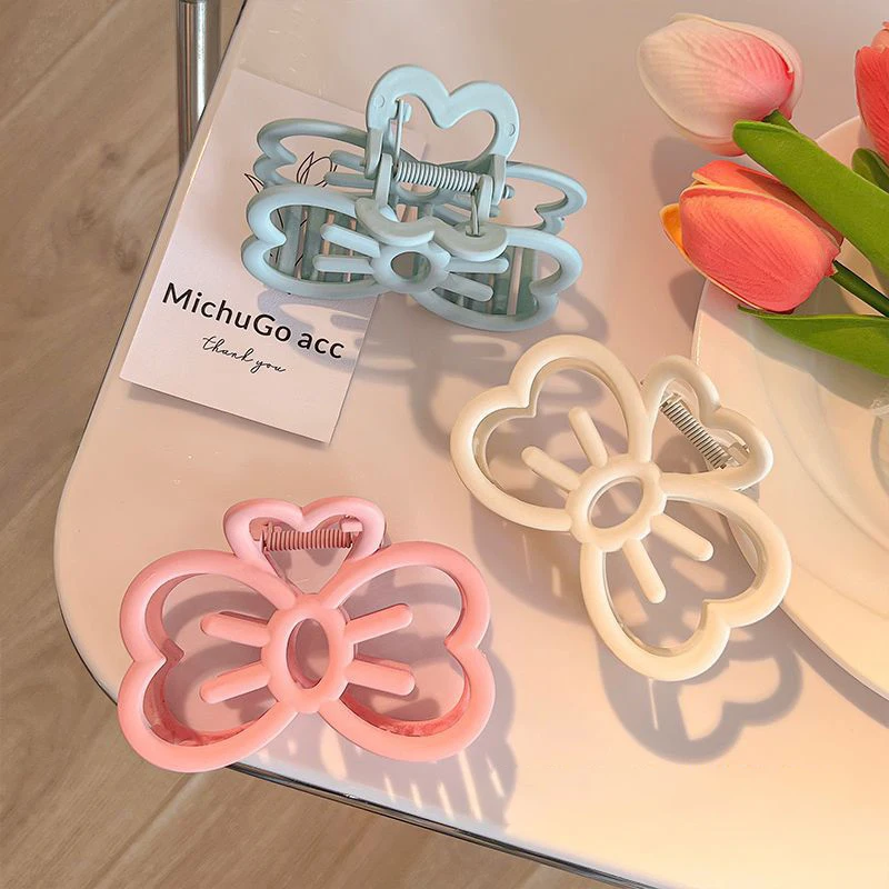 

Korean Cute Bowknot Hair Clip Plastic Claw Clip Candy Color Crab Hair Clip For Girls Sweet Hair Claw Hair Accessories For Women