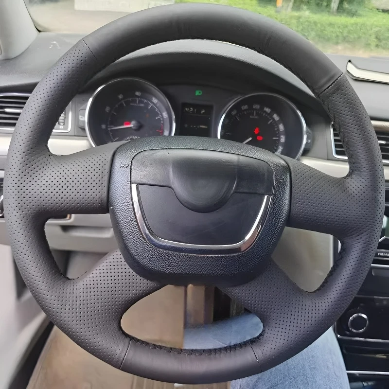 

Для моделей Skoda FABIA 12, сшитый вручную чехол на руль; легкий и дышащий; дизайн модификации в стиле полного покрытия