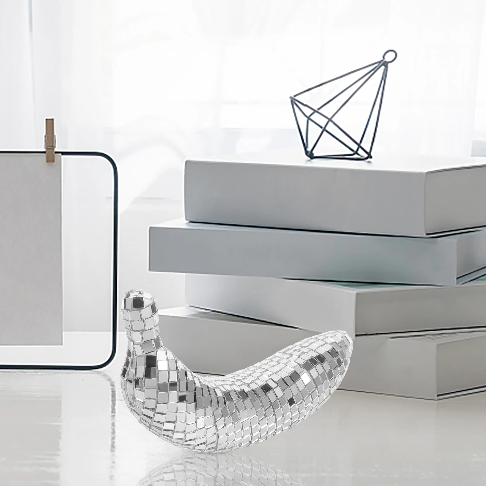 

Mirrored Banana Ornament Disco Party Decoration Home Office Bedroom Table Decorative Fruit Statuette Wear-Resistant