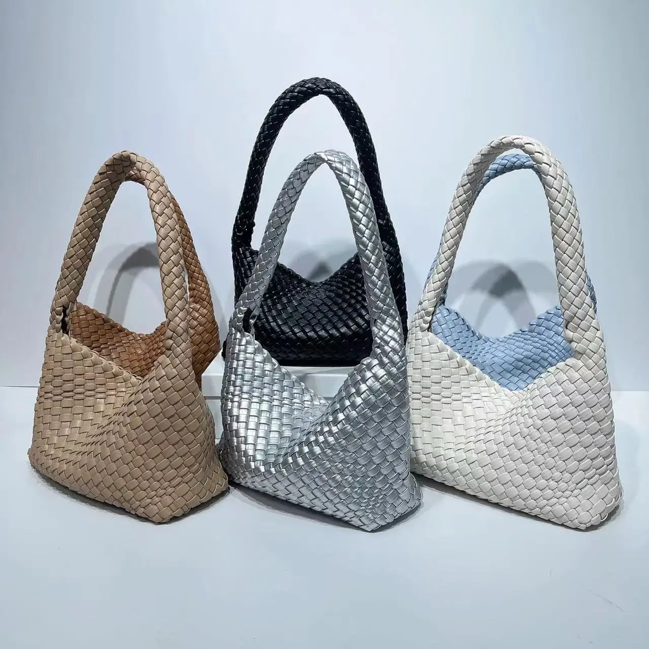 2023 Luxury Designer Woven Shoulder Bags For Women Shopping Bag New Style Fashion Large Capacity Casual Handbag