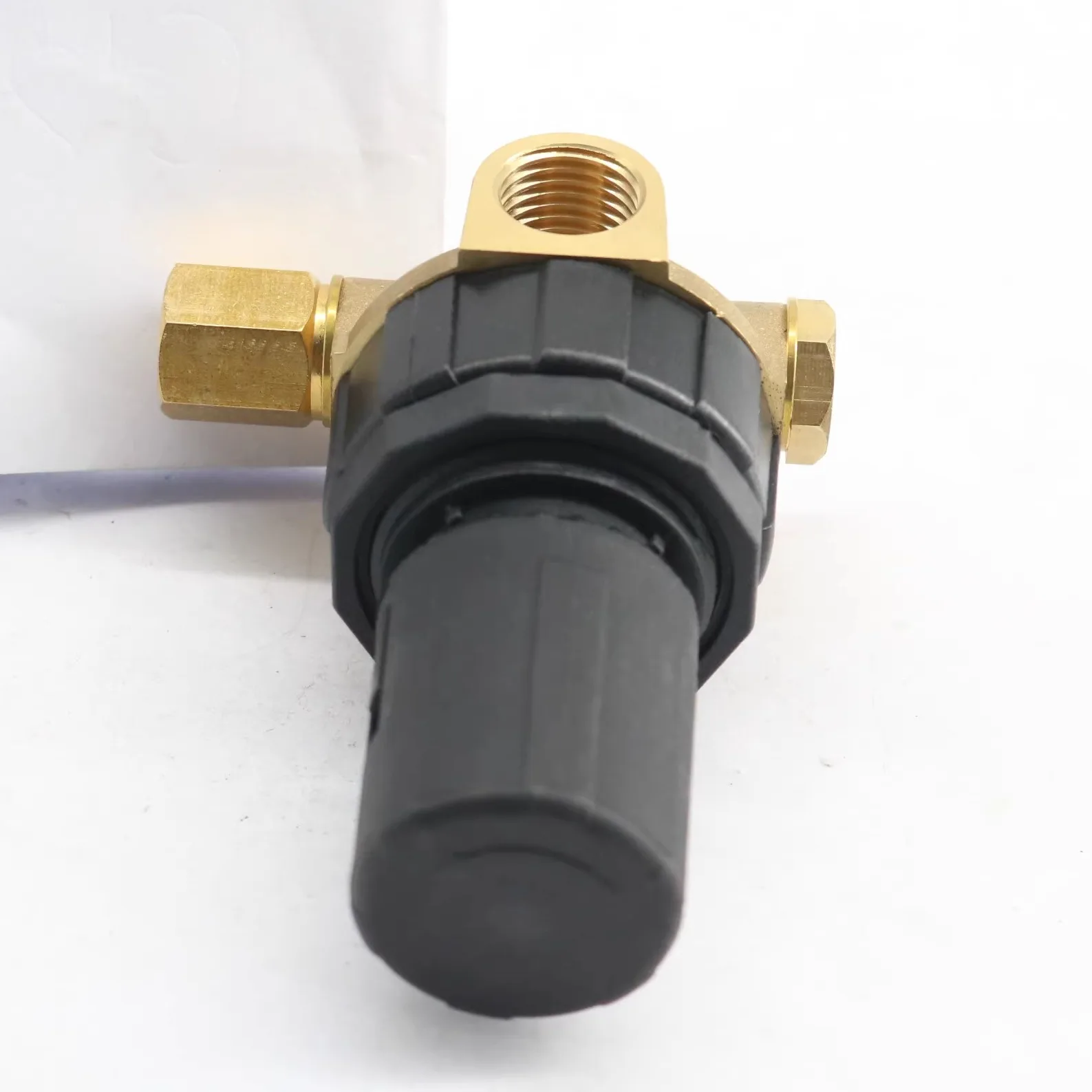 

Универсальный антипропорциональный регулирующий клапан для воздушного компрессора 2104030003.