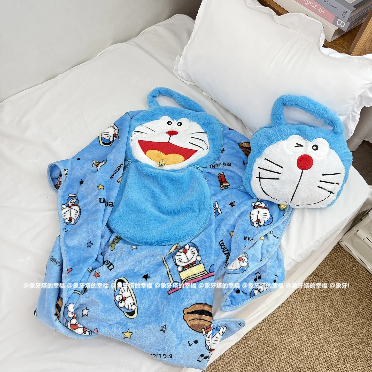 

Cute Doraemon Thickened Portable Blanket Student Dormitory Warm Sleeping Blanket Office Napping Air Conditioning Blanket