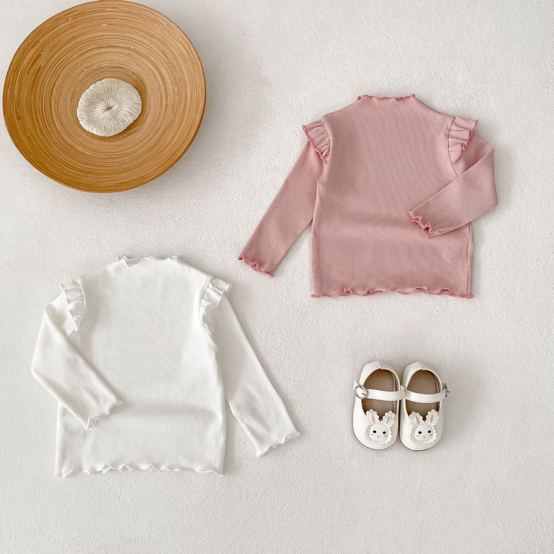 

Новинка осени 2024, рубашки с длинными рукавами для маленьких девочек, однотонные хлопковые футболки для маленьких девочек, однотонные детские топы, одежда для малышей