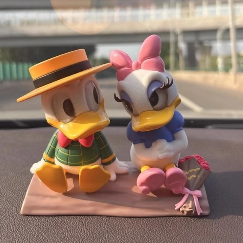 

11cm Donald Duck and Daisy Together Duck Series Action Figure Anime Cute Model PVC Statue Desktop Ornament Birthday Gift