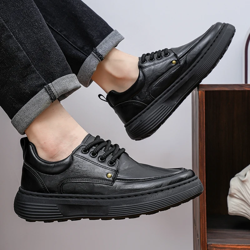 Classici Scarpe casual in pelle PU nera Scarpe da jogging da uomo Scarpe Oxford da uomo