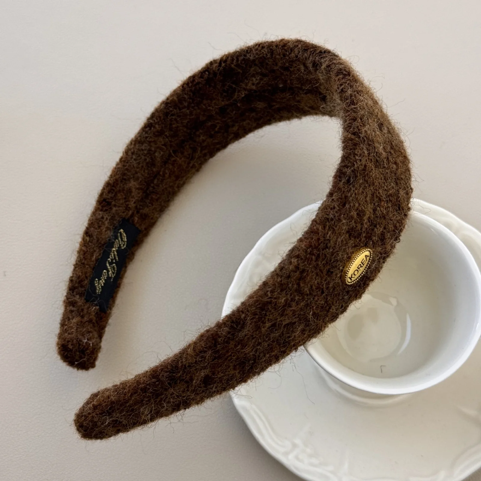 قطعة واحدة من عصابات الرأس الغامضة على الطراز الكوري للنساء، أربطة شعر محبوكة ناعمة مع شعار ذهبي، إكسسوارات شعر عصرية للارتداء اليومي والحفلات #3