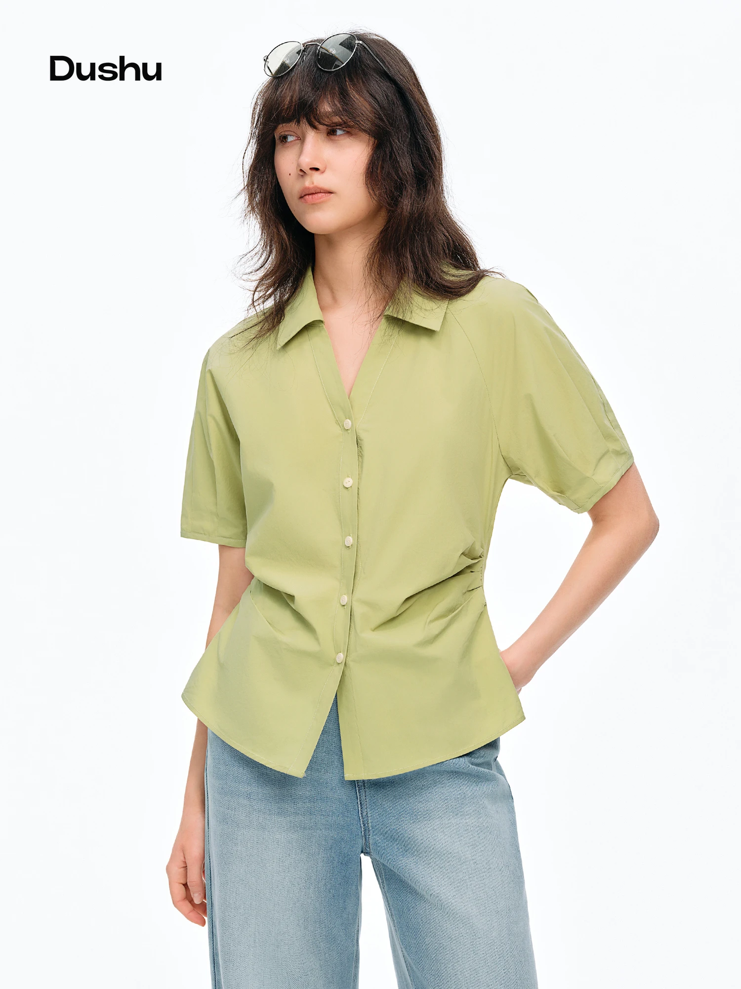 

DUSHU 2026 Summer Women Avocado Green Pleated Waist V-Neck Lapel Short Sleeve Blouse, Slim Fit Cinched Top Commute Elegant Style