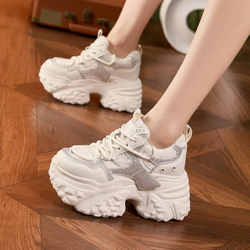 

Женская модная обувь 9 см, увеличивающая рост, осенне-зимняя новая уличная повседневная обувь, универсальная обувь на толстой подошве со стразами