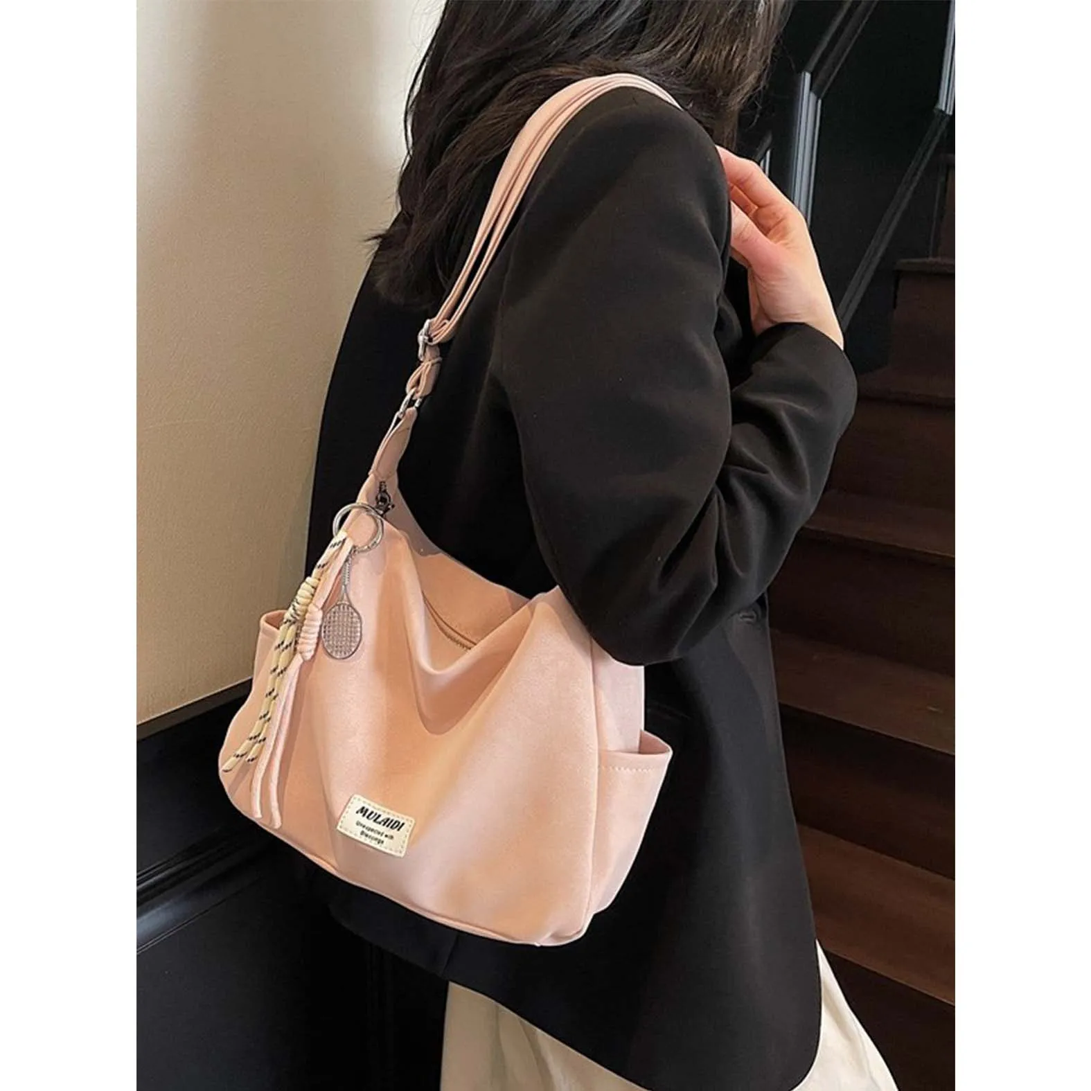 

Large capacity bag for women's summer versatile 2025 new casual shoulder crossbody bag, simple work commuting dumpling bag