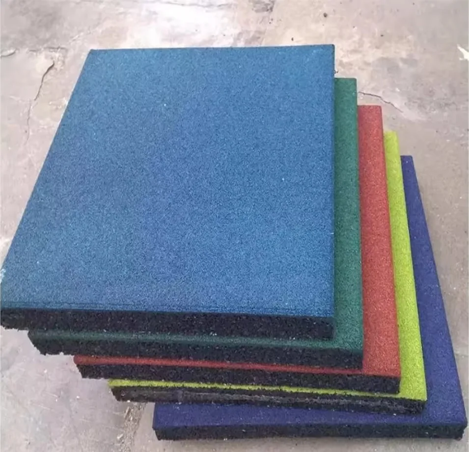 พื้นยิม EPDM สี 20 มม. 30 มม. พื้นยิมกลางแจ้ง