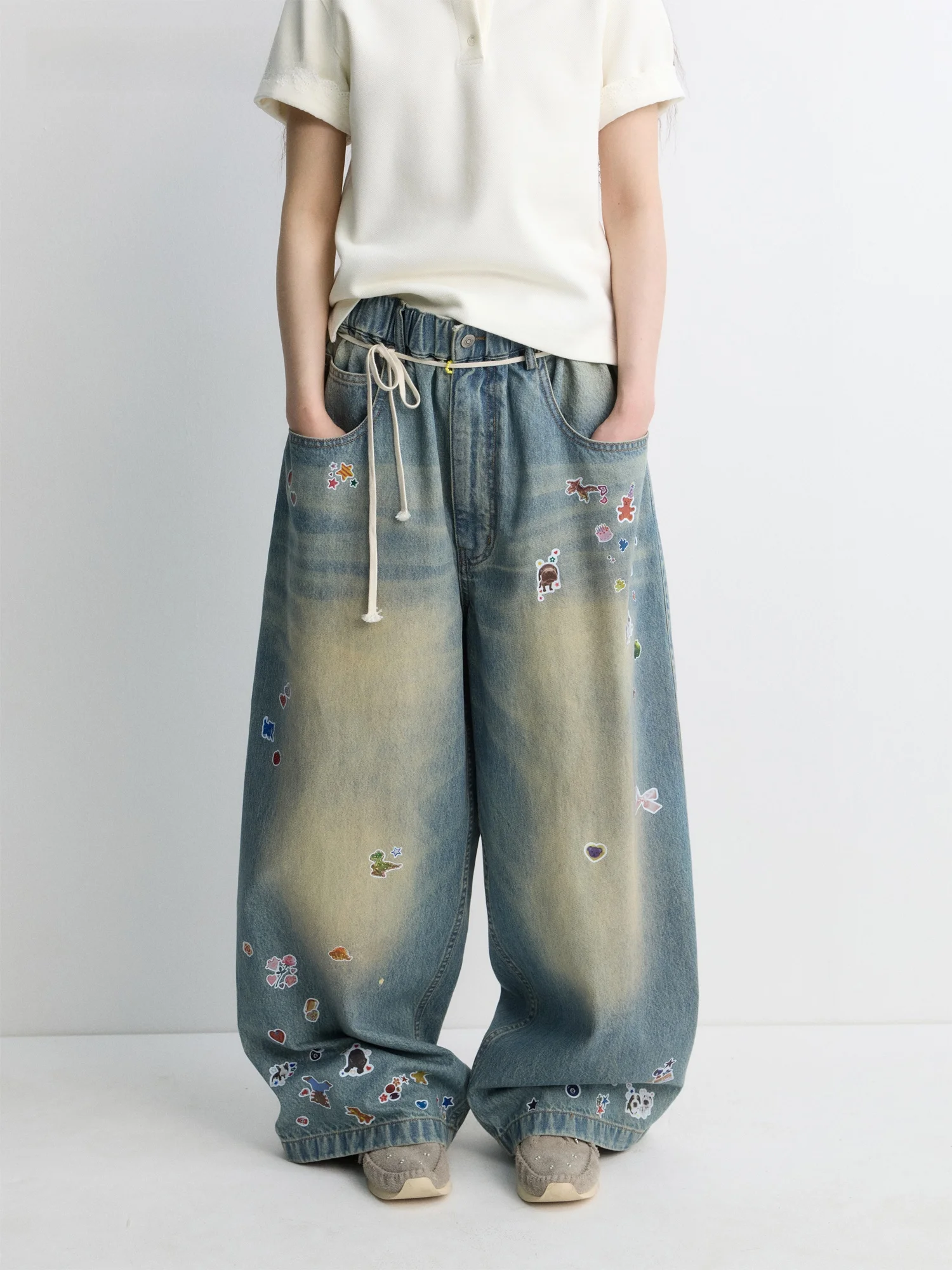 

VERMO Handmade Loose Jeans Decorative Cartoon Stickers Casual Vintage Washed Denim Wide Leg Pants Natural Waist Zipper Fly