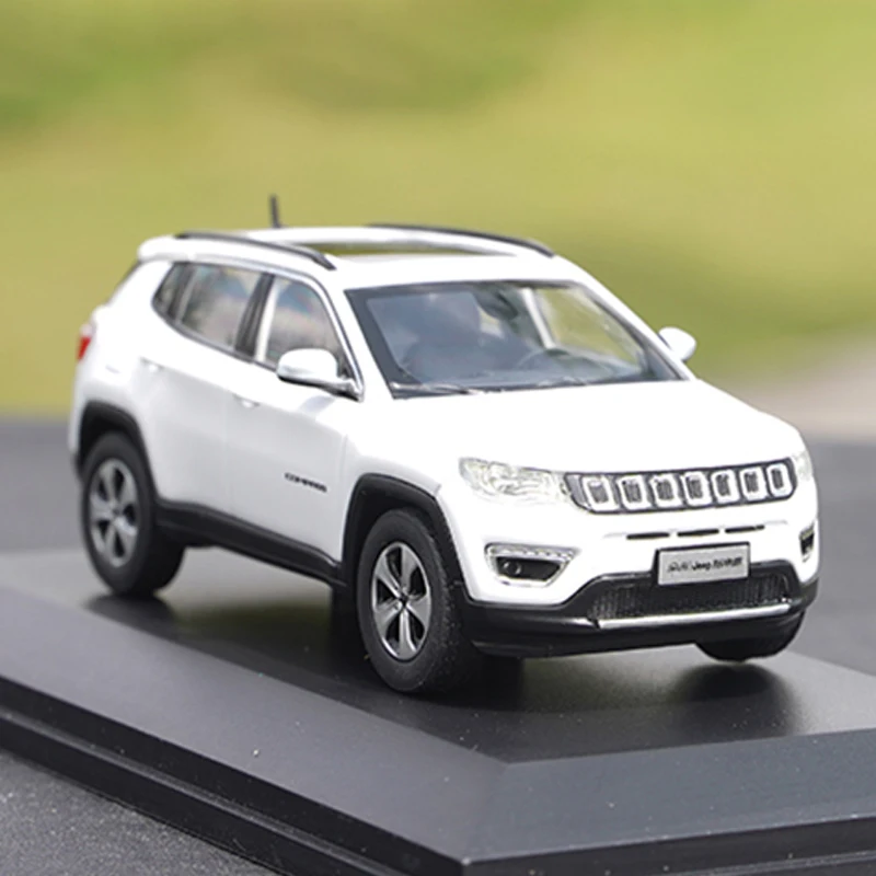 1:43 Scale Diecast Alloy JEEP COMPASS Off-road Vehicle Cars Toys Cars Model Classics Adult Souvenir Collectibles Gifts Display