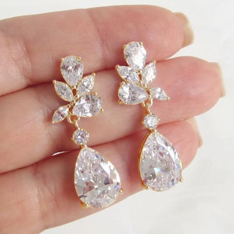 Huitan Crystal Drop Earrings with Bling Bling Cubic Zirconia Temperament Women Earrings High Quality Silver Color Trendy Jewelry