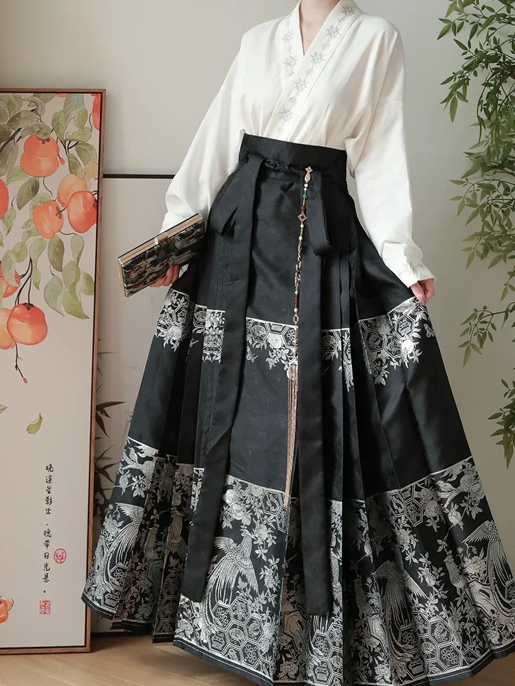 Original Hanfu Skirt Chinese Style Costume Mamianqun Ming Dynasty Weaving skirt woman  Daily Horse Face Pony Skirt