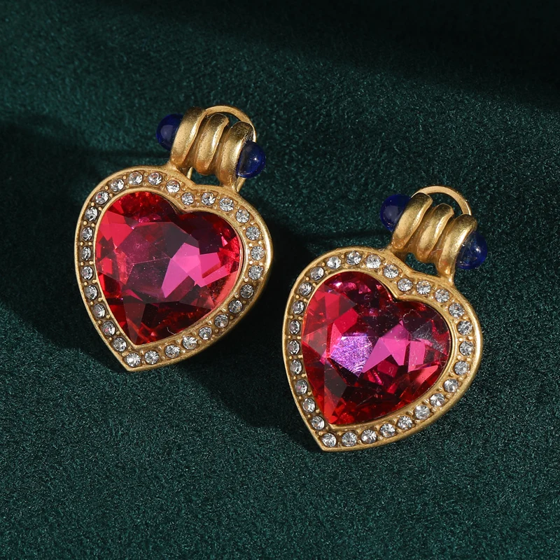

Vintage Crystal Heart Pink Earrings For Woman Rhineshone Gold Color Stud Luxury Quality Jewelry Designer Gift New 2025 Trend