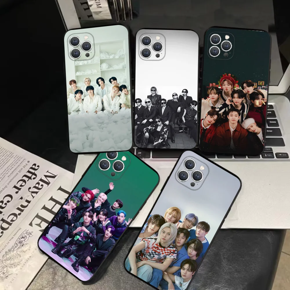 Kpop S-StrayS_K-Kids   Phone Case For iPhone 16,15,14,13,12,11,Pro,X,XS,Max,XR,Plus,Mini Soft Black Cover