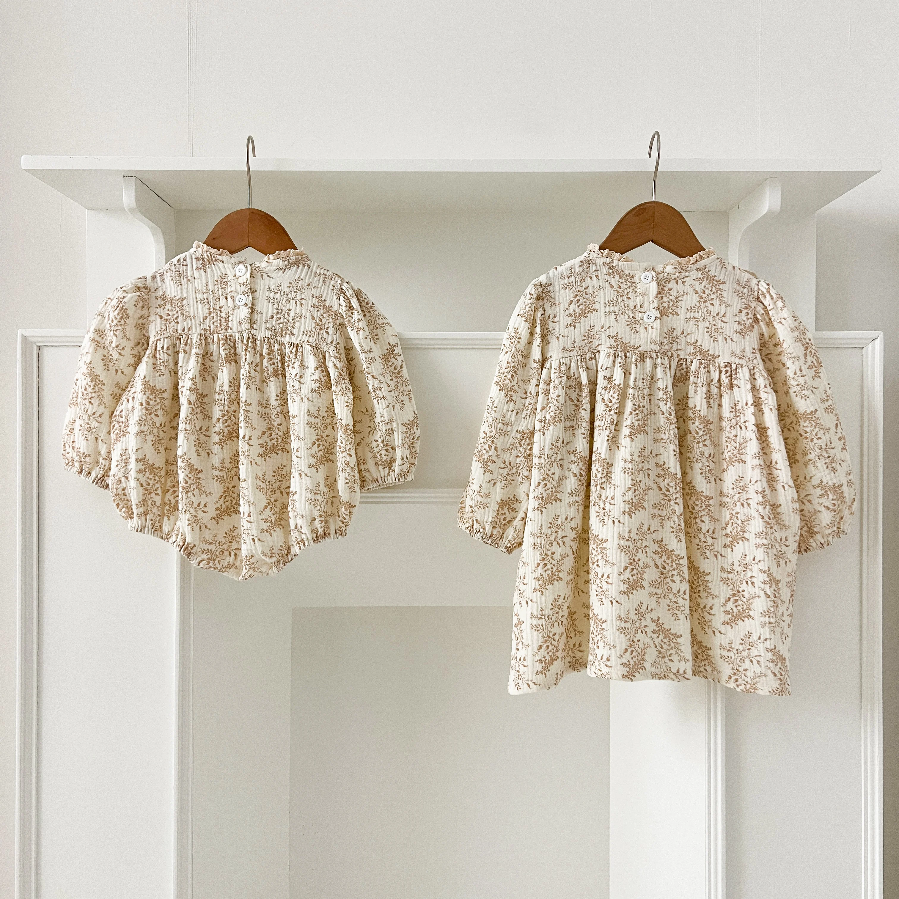 Neue Schwestern Kleid Infant Baby Mädchen Spitze Kragen Kleid Strampler Kinder Mädchen Vintage Blumen Prinzessin Kleid Familie Kleidung Strampler – Detail 32