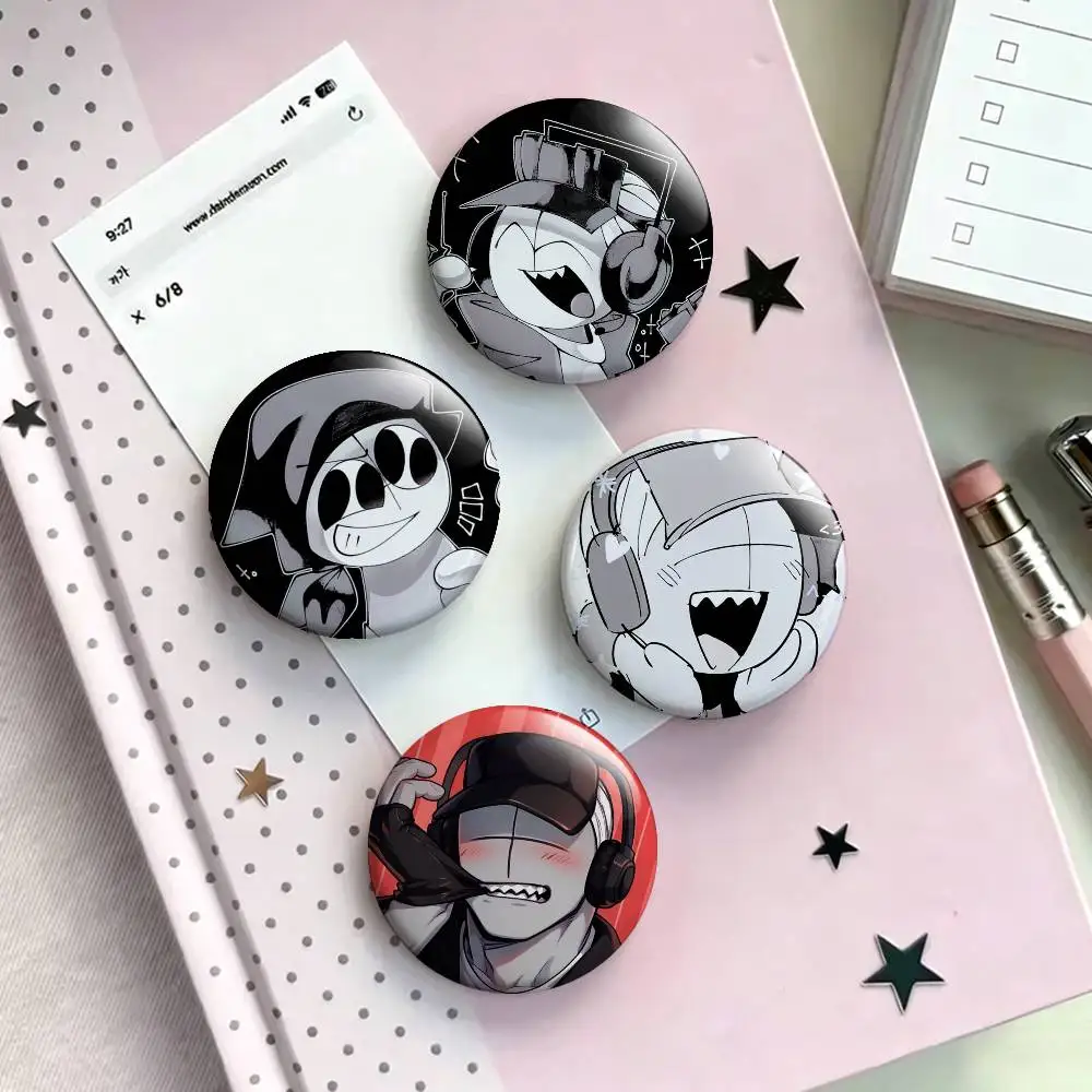 

D-Deimos M-Madness C-Combat Badges 25 32 44 58 75 mm Round Fans Collect Friends Gifts Brooch Souvenir