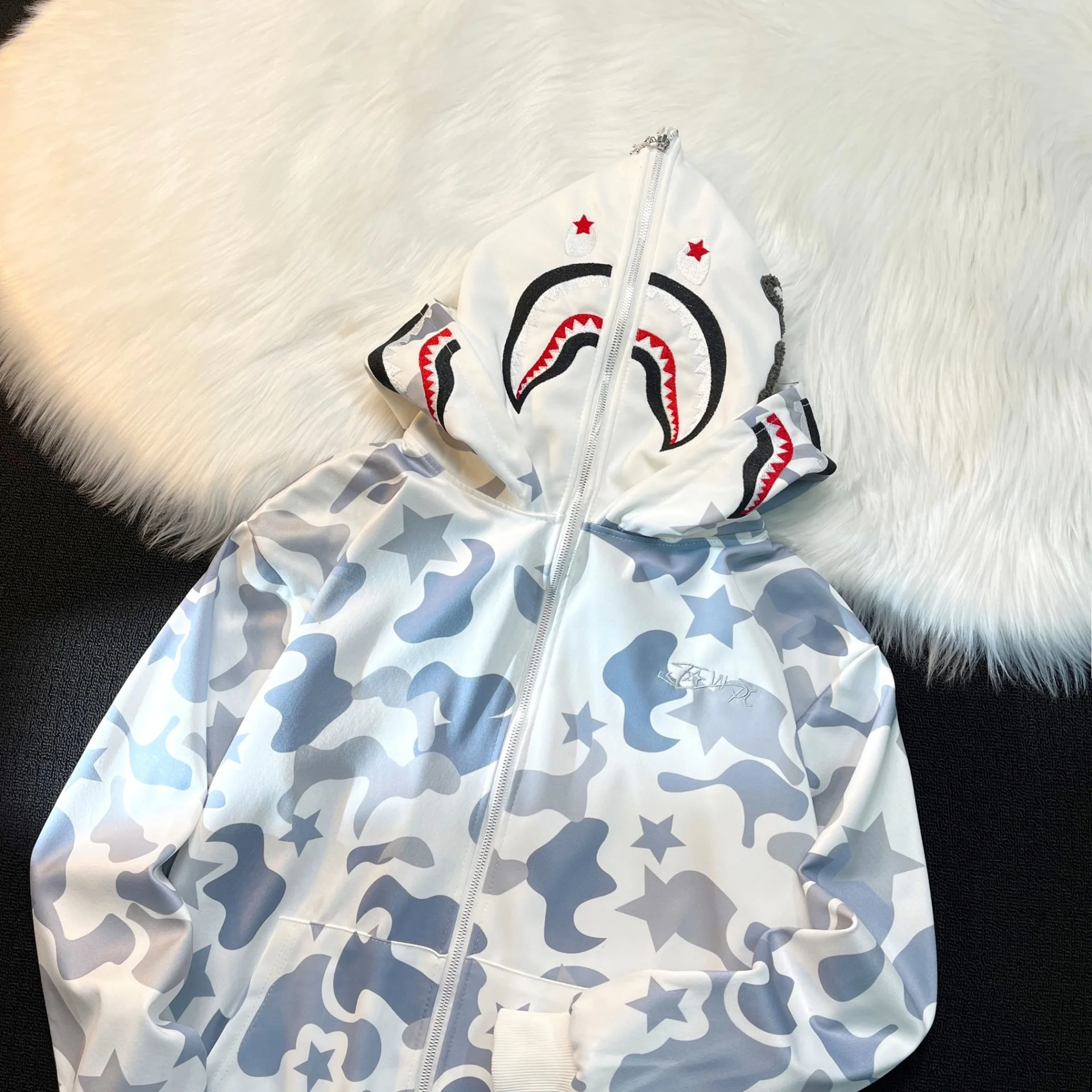 للجنسين سترة رأس القرش ربيع الخريف عادية فضفاضة تناسب مقنعين كامو التطريز كم طويل ألياف البوليستر الشباب النمط الشعبي #1