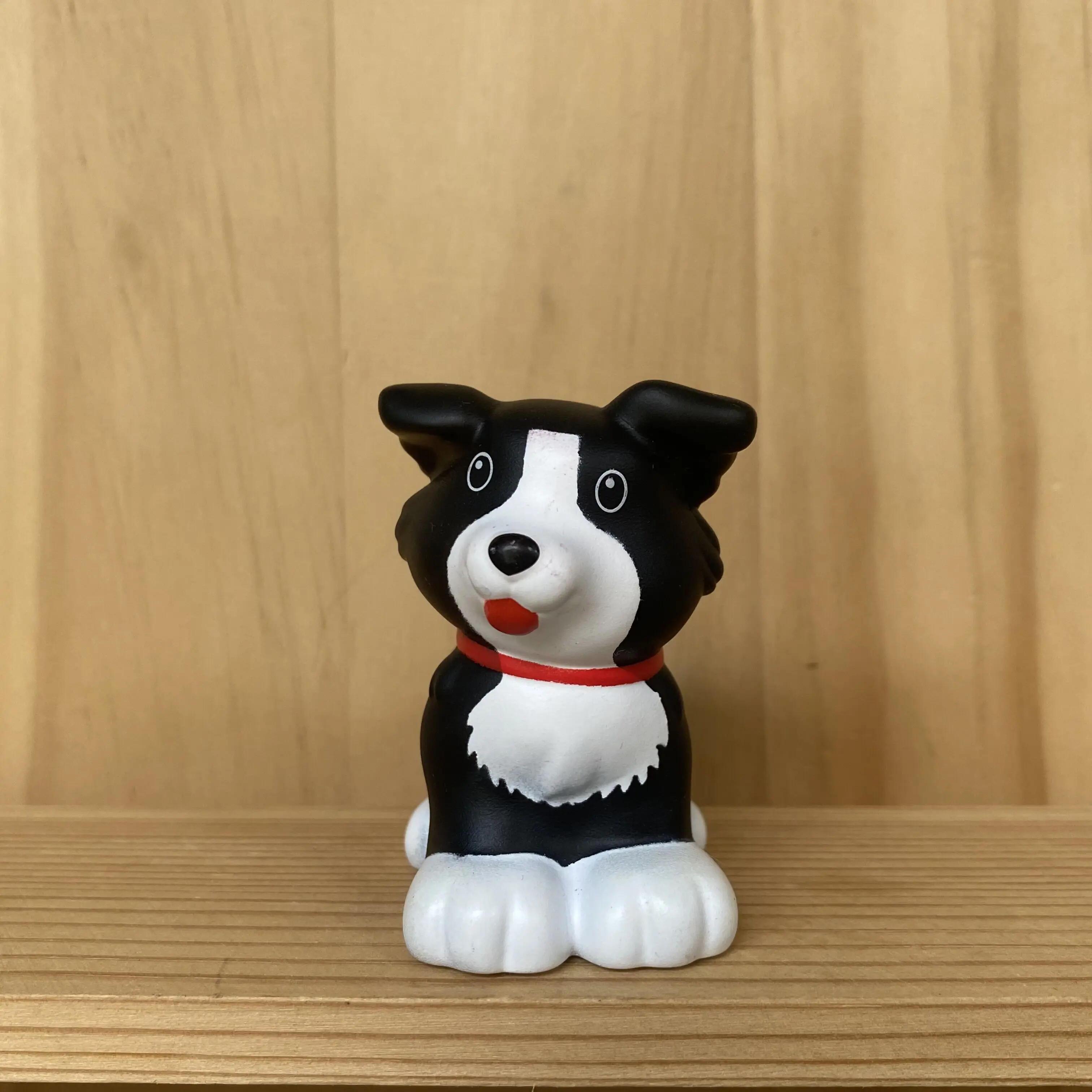 (2.5 INCH)Fisher Price Little People BLACK & WHITE PUPPY DOG PET for HOUSE Rare Animal (No Sound)