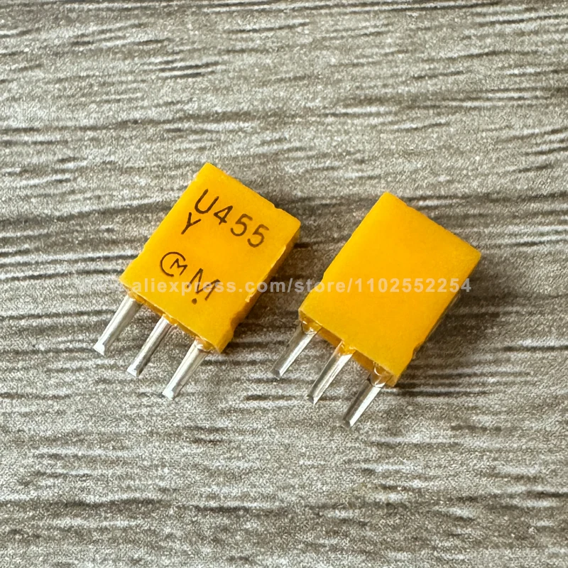 

100PCS 455KHz U455Y U455 is used for a radio specific filter on a remote control. Three pin 3P ceramic crystal resonator