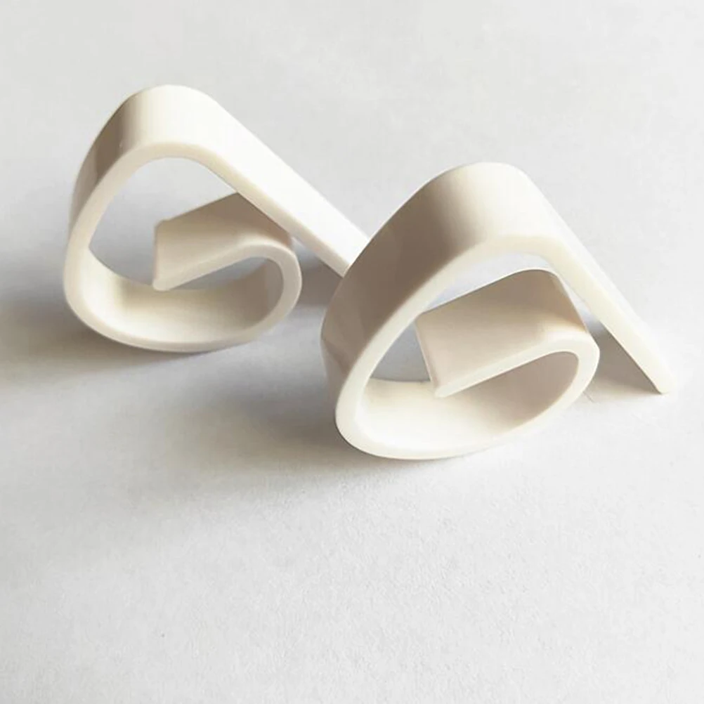 

24Pcs Tablecloth Clips Set Keeps Fabric in Place No More Adjusting Ideal for Outdoor Indoor Events All Season Use