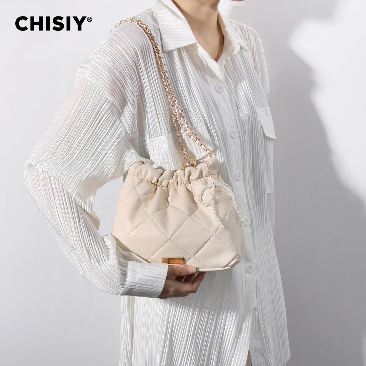 CHISIY Original Handmade Simple and Lightweight Butterfly Bow Linggefu Bag Rice White Shoulder Bag Suitable for Work and Travel