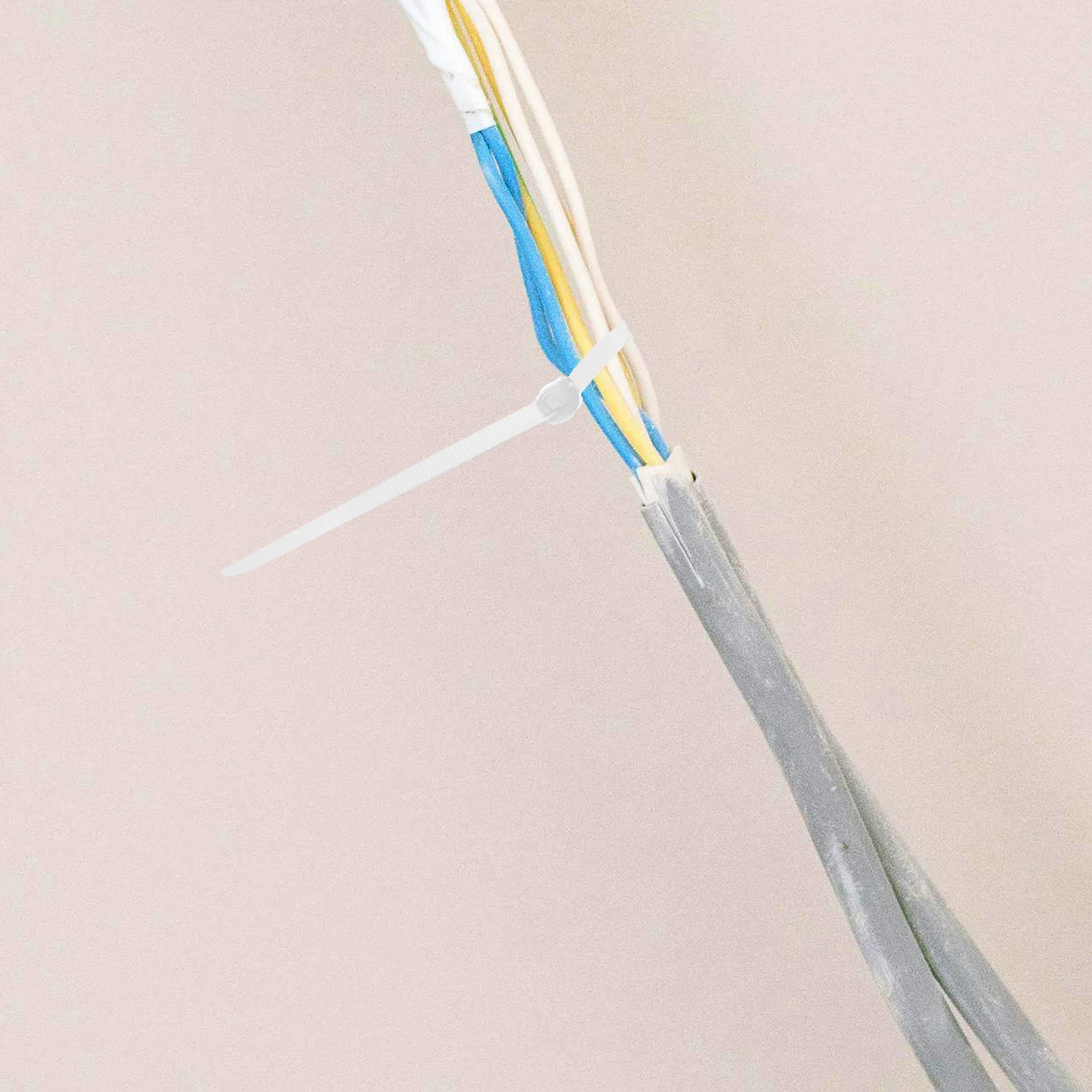 

500Pcs Self Locking Zip Ties Premium Nylon Cable Straps for Wire Cord Management Tree Branch Support Heavy Duty Reusable Ties