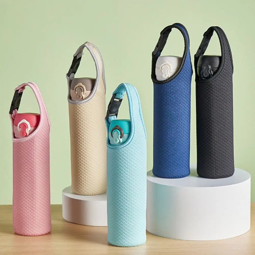 ملحقات التخييم الرياضية غطاء زجاجة المياه المحمولة متعددة الألوان زجاجة ماء حالة كوب مفرغ كم التخييم #5