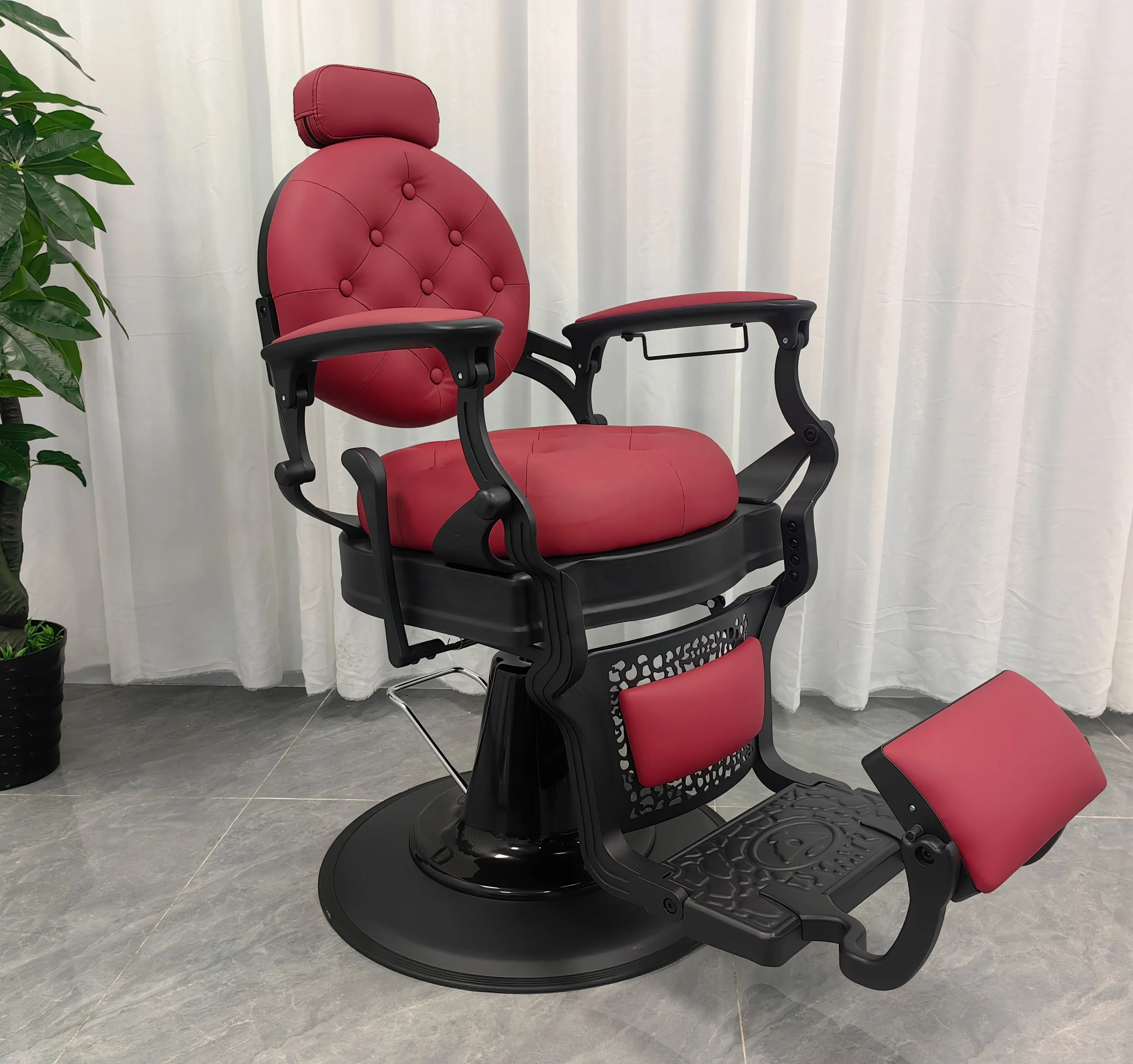 Retro red Vintage Barber Chair Luxury Oil Head Chair Hair Gallery Furniture Reclining Chair Factory Wholesale