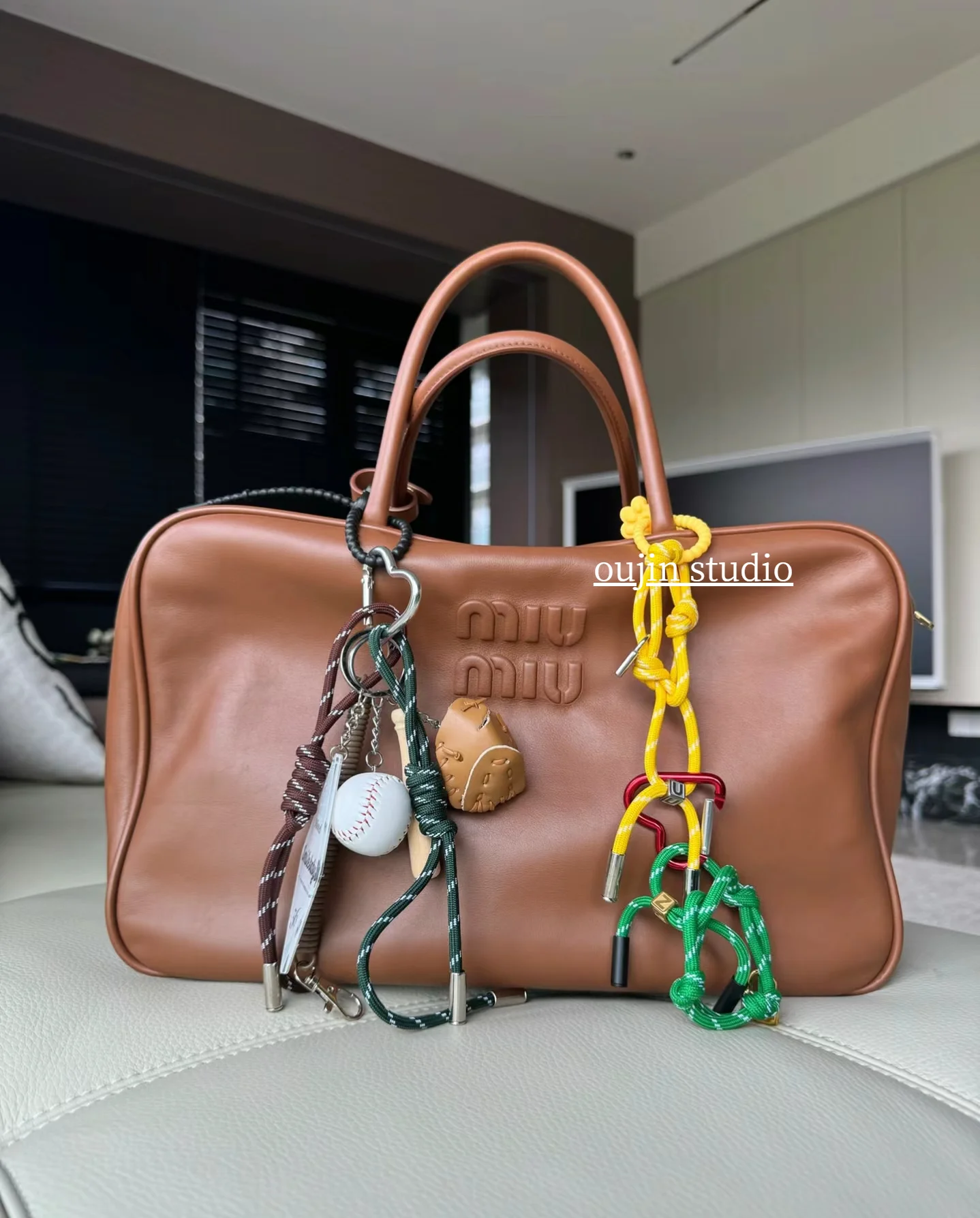 Self-made 2024 new niche Instagram couple climbing rope miu string bag pendant car key chain stylish personality accessories for