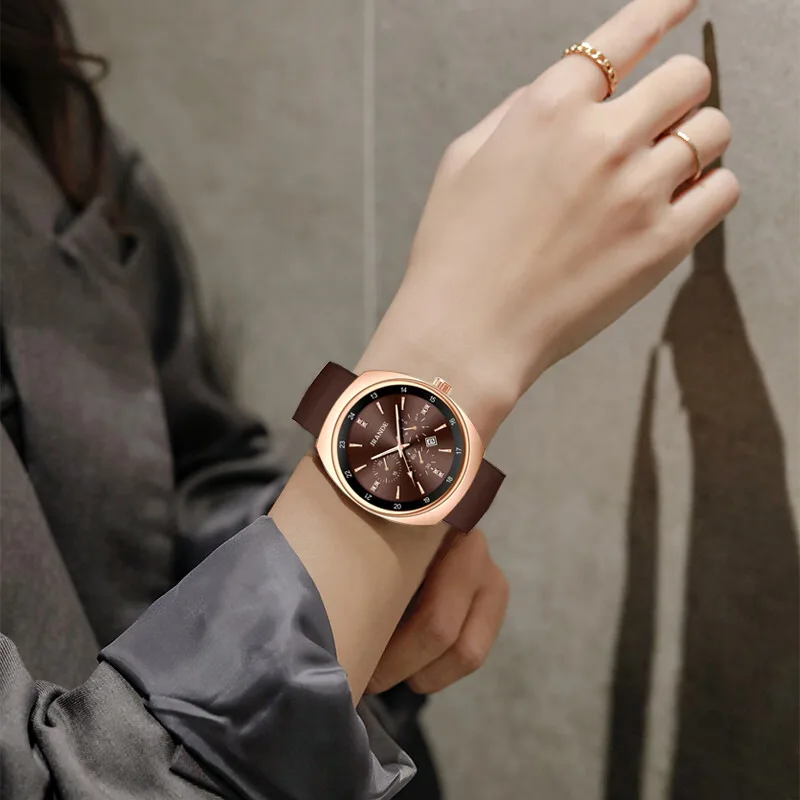 

Premium Selected WatchesStylish Design For Both Men And WomenA Perfect Gift For LadiesUnique TimepiecesWatches For Men And Women